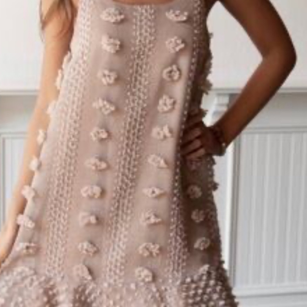 &merci taupe Pom embellished dress -M